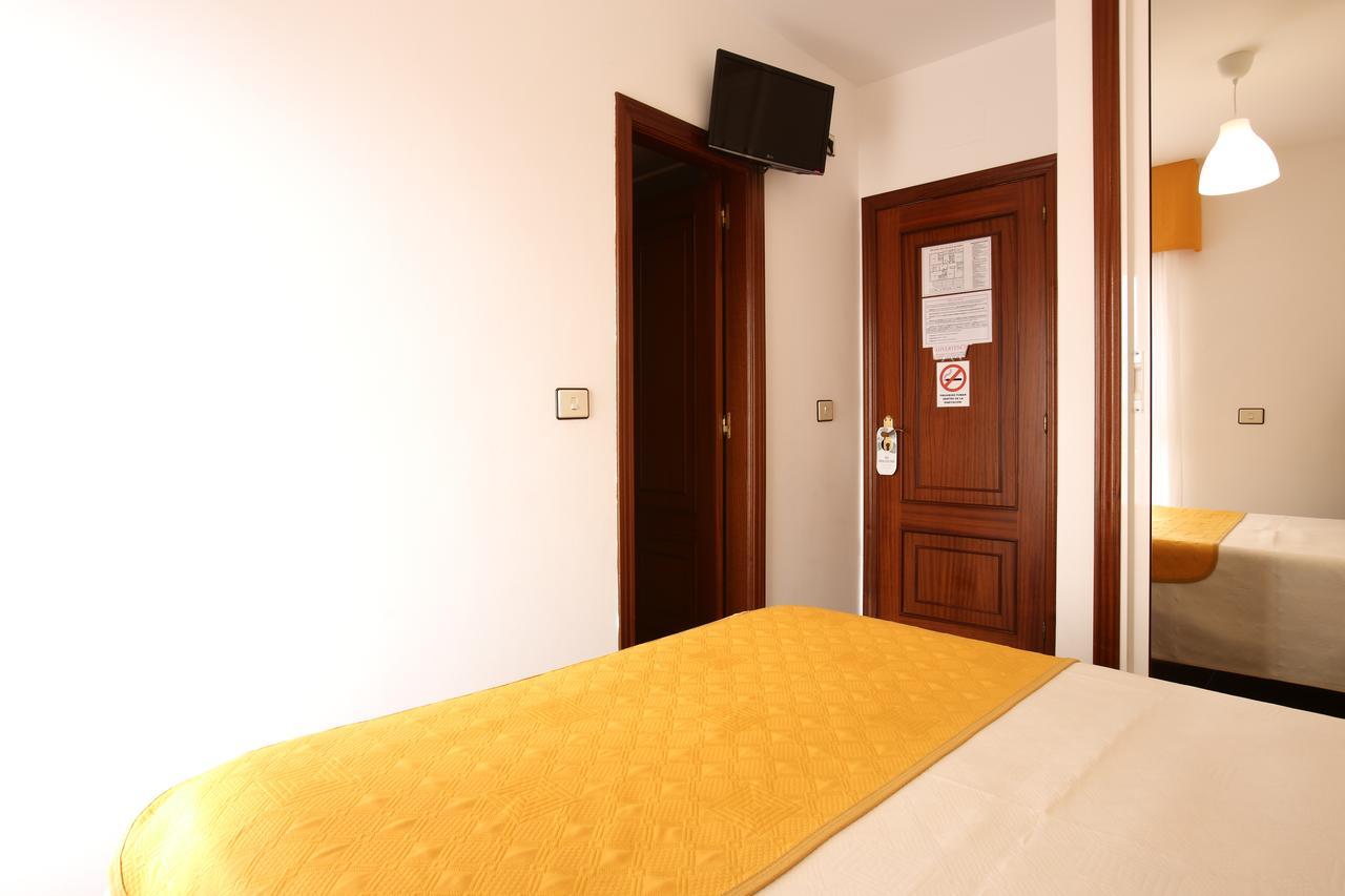 Hostal San Roque Πόρτο Νόβο Εξωτερικό φωτογραφία