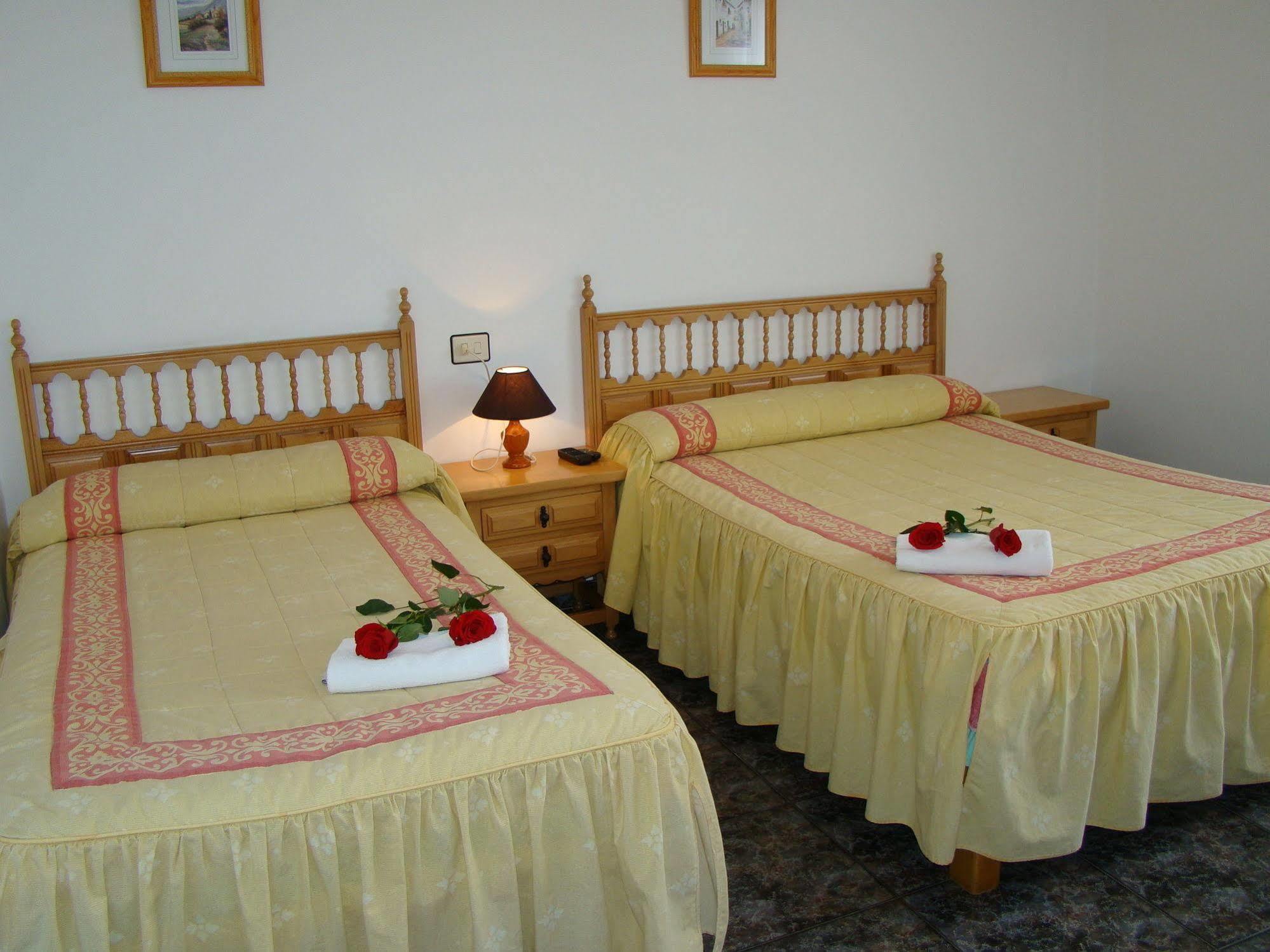 Hostal San Roque Πόρτο Νόβο Εξωτερικό φωτογραφία