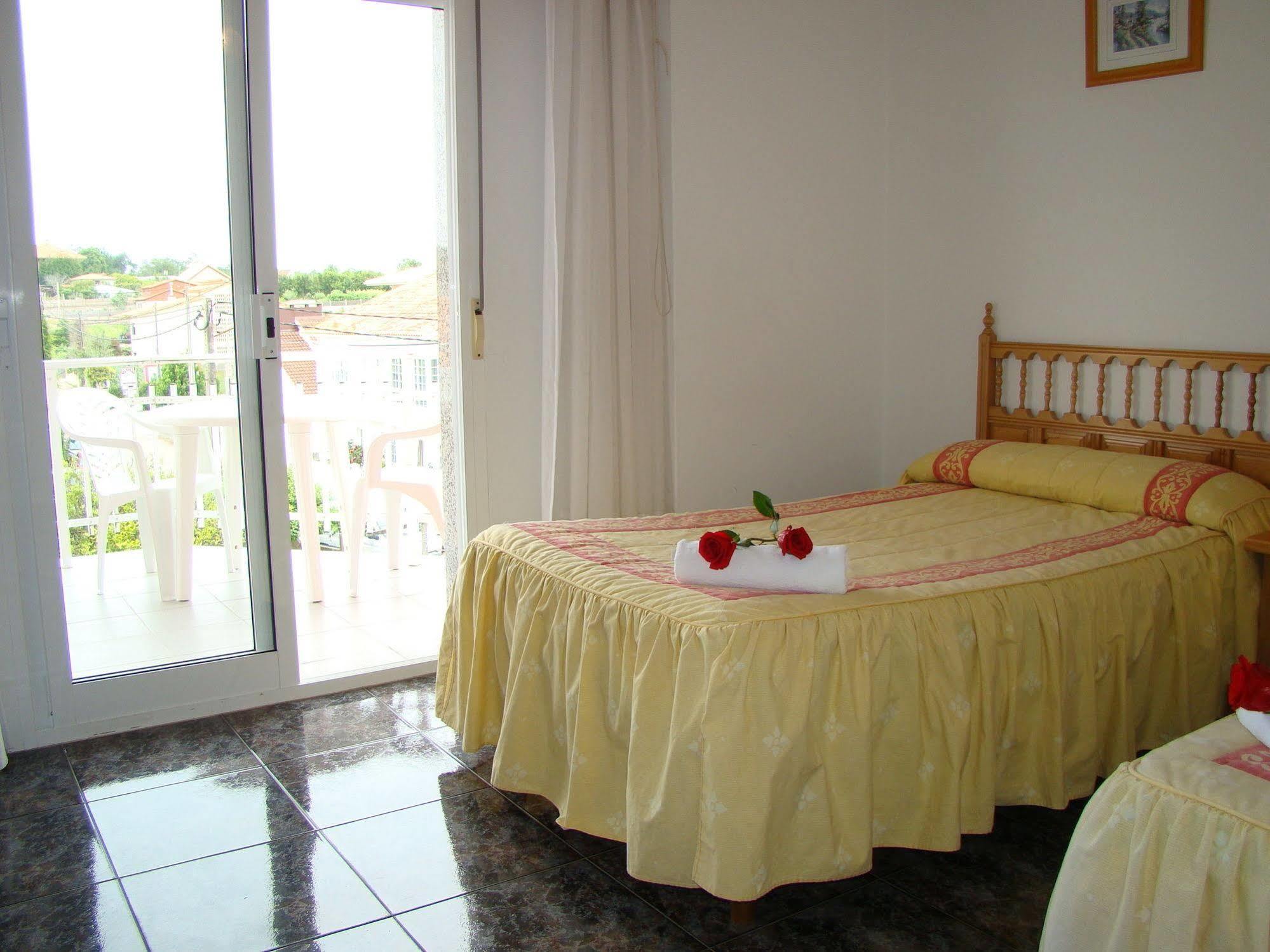 Hostal San Roque Πόρτο Νόβο Εξωτερικό φωτογραφία