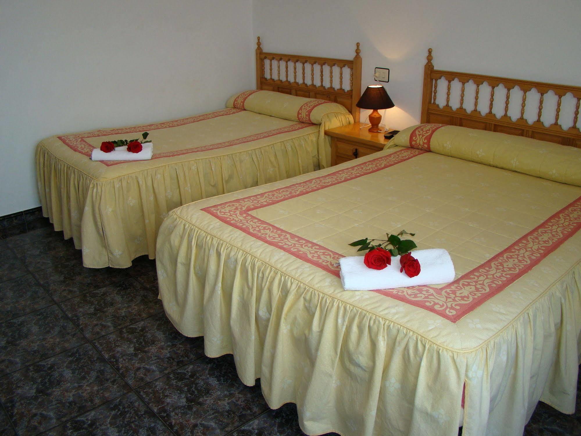 Hostal San Roque Πόρτο Νόβο Εξωτερικό φωτογραφία