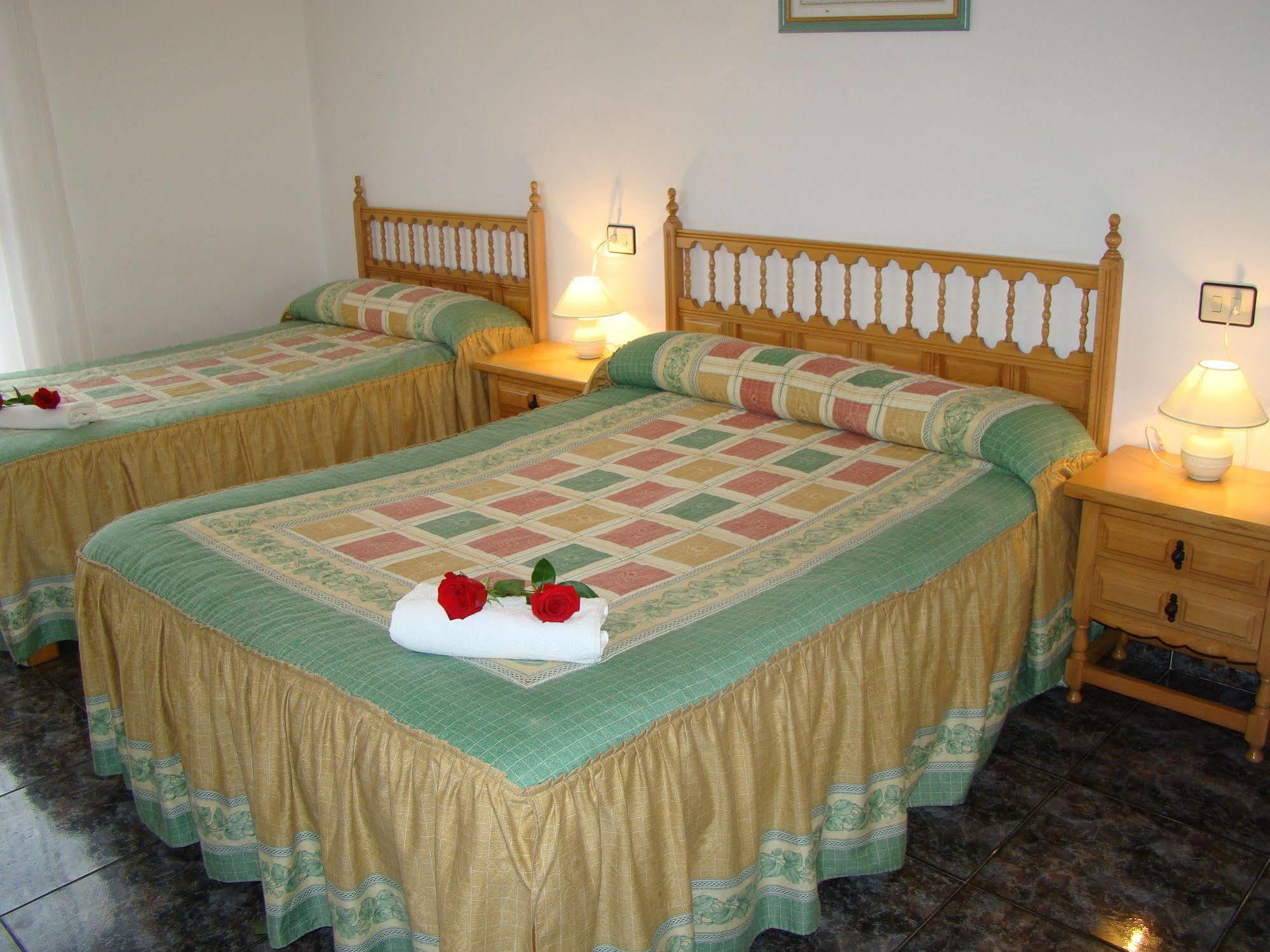 Hostal San Roque Πόρτο Νόβο Εξωτερικό φωτογραφία